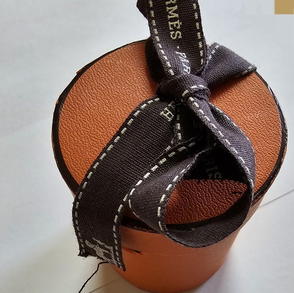 Vintage Hermes Twilly Silk Purse Scarf, NIB - Picture 7 of 8